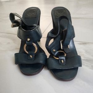 Black Tory Burch heels